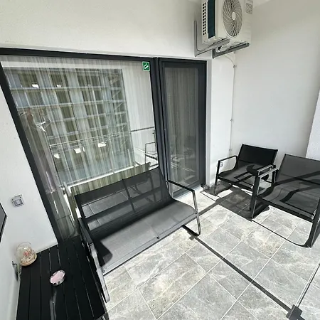 Kari Apartment Navodari